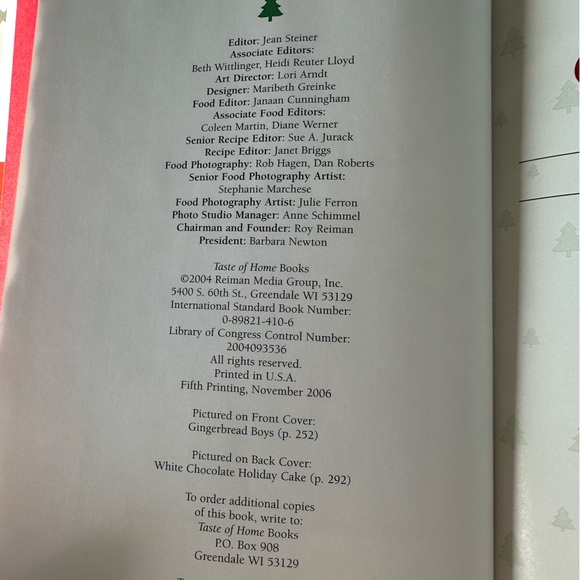 Vintage Taste of Home’s Treasury of Christmas Recipes Cookbook - Picture 3 of 4